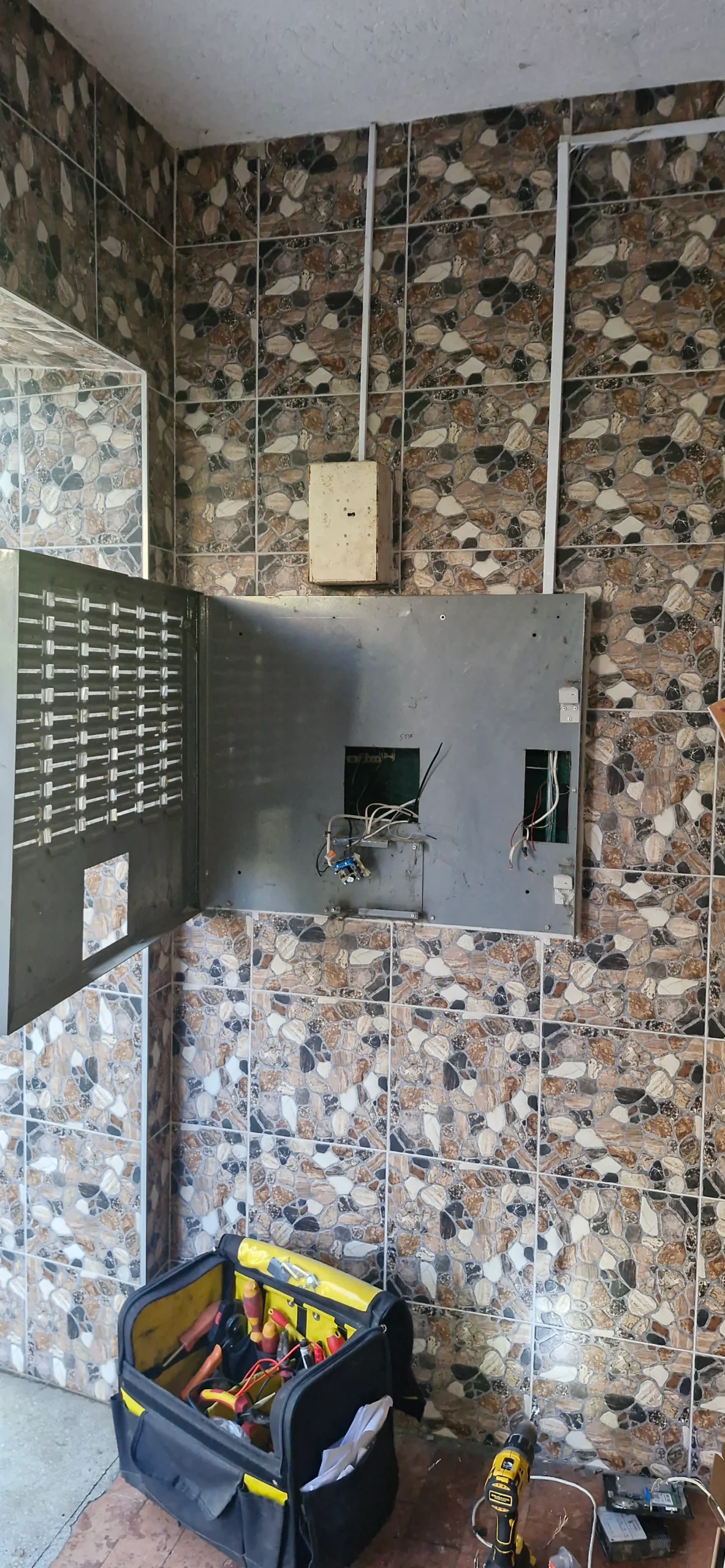 DP 3001 kaputelefon beltéri lakáskészülék csere panelházban